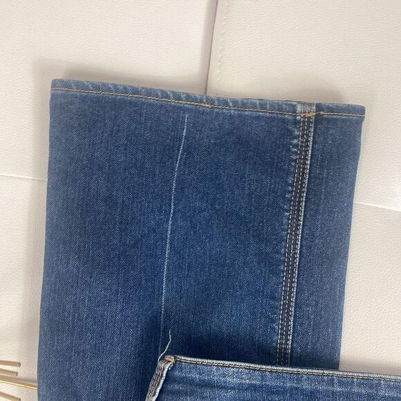 New York & Company Curvy Low Rise Bootcut Jeans Size 8 145 - Picture 8 of 9